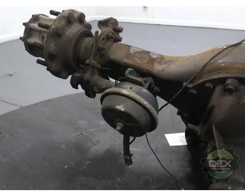 VOLVO VNL300 Axle Assembly, Rear (Single or Rear)