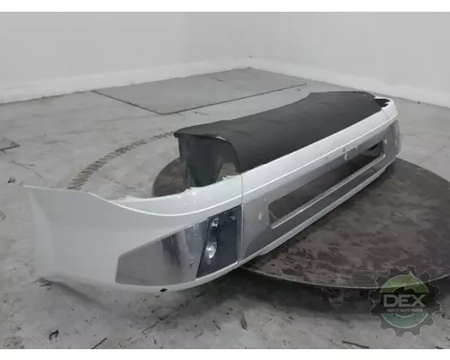VOLVO VNL300 Bumper Assembly, Front