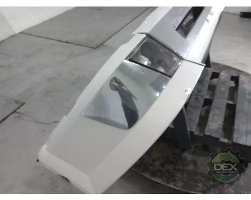 VOLVO VNL300 Bumper Assembly, Front