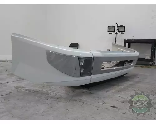 VOLVO VNL300 Bumper Assembly, Front