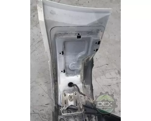VOLVO VNL300 Bumper Assembly, Front