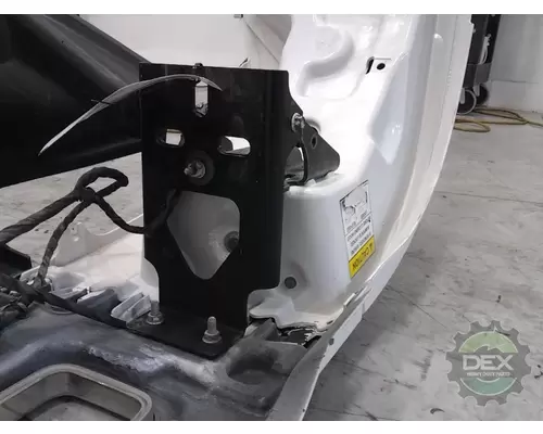 VOLVO VNL300 Bumper Assembly, Front