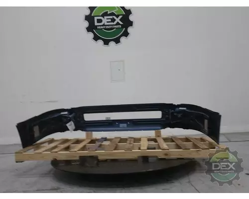 VOLVO VNL300 Bumper Assembly, Front