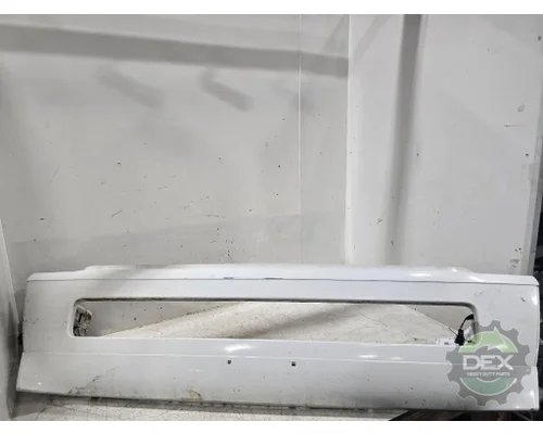VOLVO VNL300 Bumper Assembly, Front