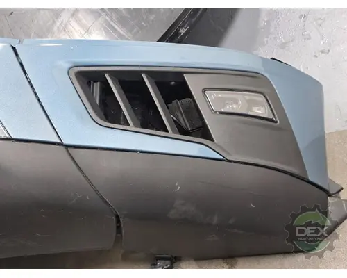 VOLVO VNL300 Bumper Assembly, Front
