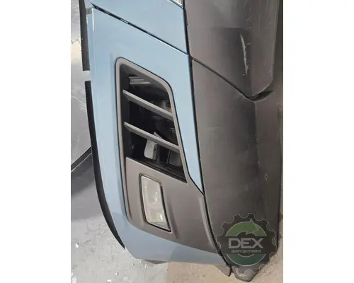 VOLVO VNL300 Bumper Assembly, Front