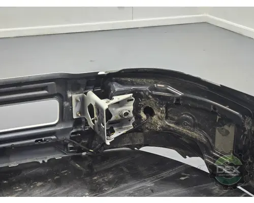 VOLVO VNL300 Bumper Assembly, Front