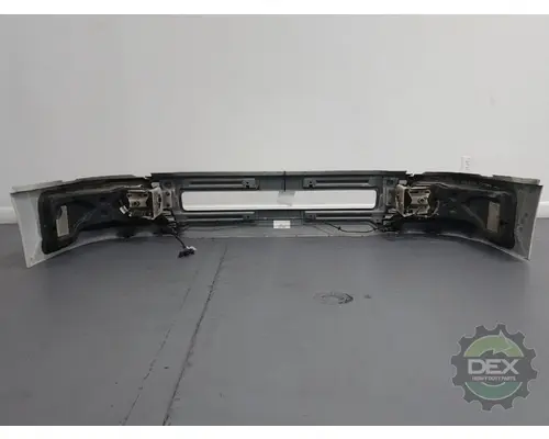 VOLVO VNL300 Bumper Assembly, Front