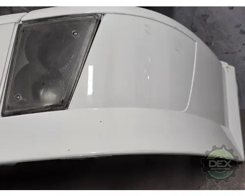 VOLVO VNL300 Bumper Assembly, Front