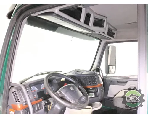 VOLVO VNL300 Cab