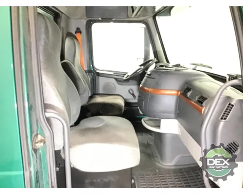 VOLVO VNL300 Cab