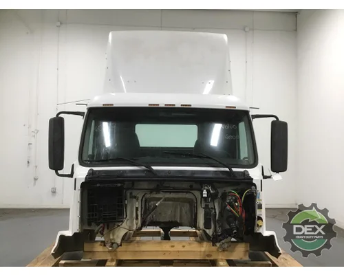 VOLVO VNL300 Cab