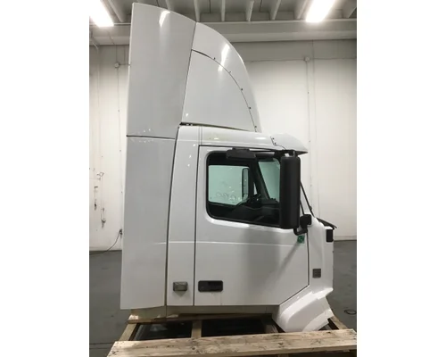 VOLVO VNL300 Cab
