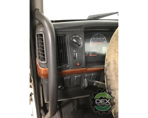 VOLVO VNL300 Cab