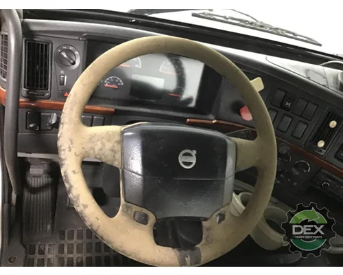 VOLVO VNL300 Cab