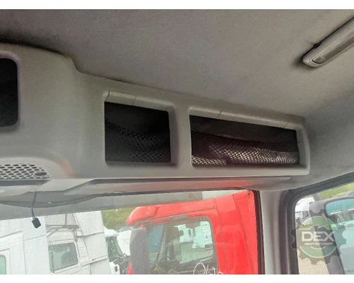 VOLVO VNL300 Cab