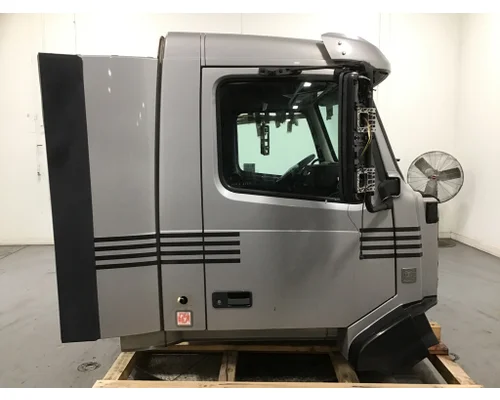 VOLVO VNL300 Cab