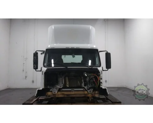 VOLVO VNL300 Cab