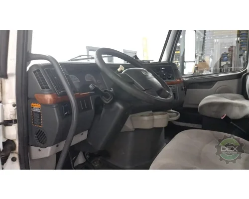 VOLVO VNL300 Cab