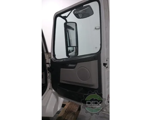 VOLVO VNL300 Cab