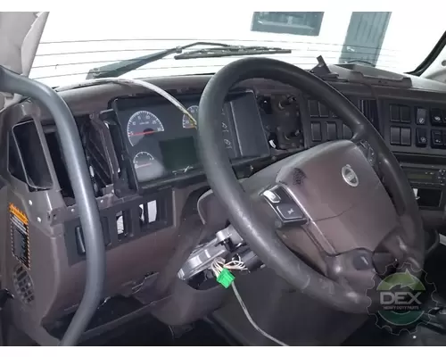 VOLVO VNL300 Cab