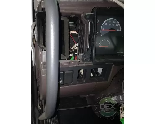 VOLVO VNL300 Cab
