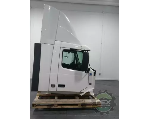 VOLVO VNL300 Cab