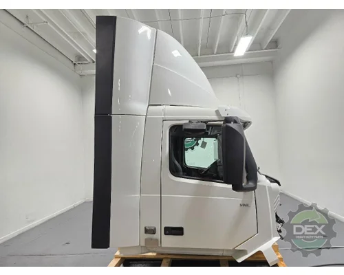 VOLVO VNL300 Cab