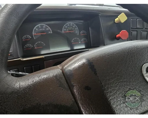 VOLVO VNL300 Cab