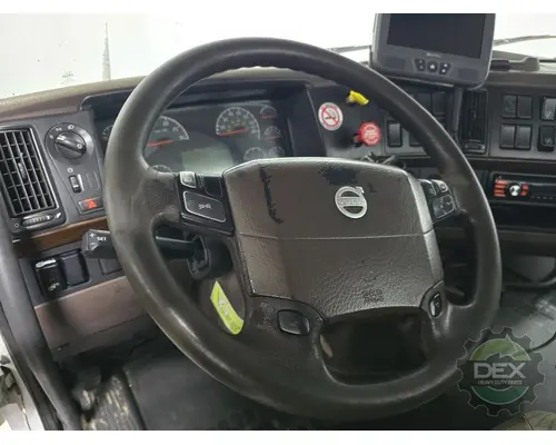 VOLVO VNL300 Cab