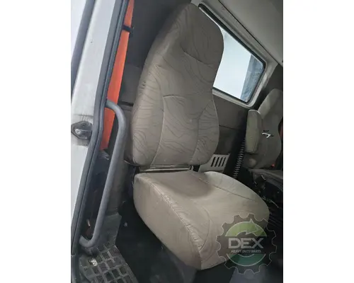 VOLVO VNL300 Cab