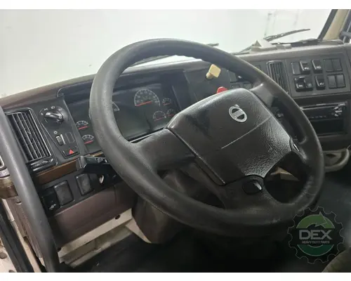 VOLVO VNL300 Cab