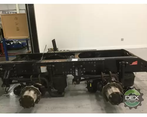 VOLVO VNL300 Cutoff Assembly (Housings & Suspension Only)