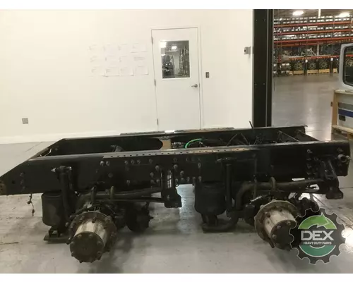 VOLVO VNL300 Cutoff Assembly (Housings & Suspension Only)