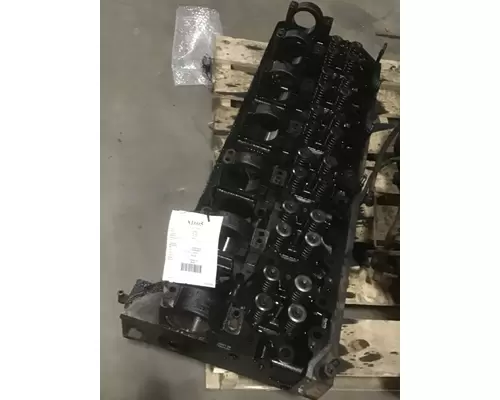 VOLVO VNL300 Cylinder Head