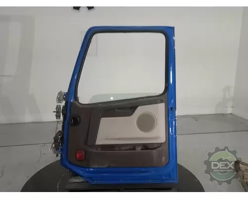 VOLVO VNL300 Door Assembly, Front