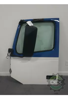 VOLVO VNL300 Door Assembly, Front