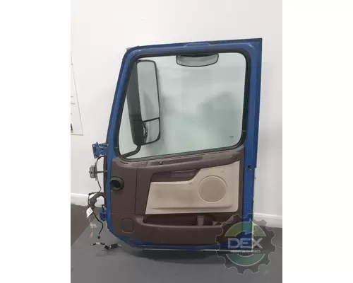 VOLVO VNL300 Door Assembly, Front