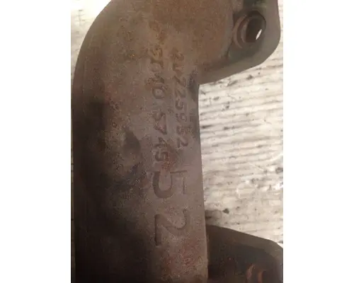 VOLVO VNL300 Exhaust Manifold