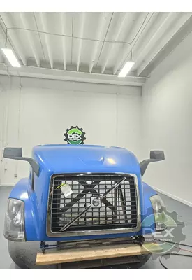 VOLVO VNL300 Hood