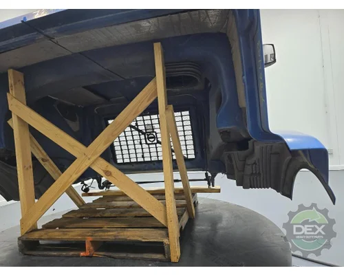 VOLVO VNL300 Hood