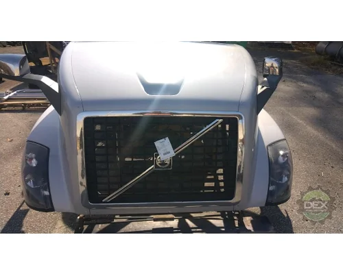 VOLVO VNL300 Hood