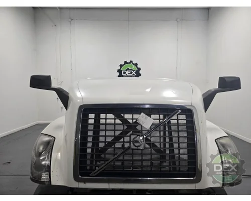 VOLVO VNL300 Hood