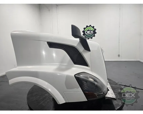 VOLVO VNL300 Hood