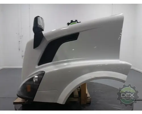 VOLVO VNL300 Hood