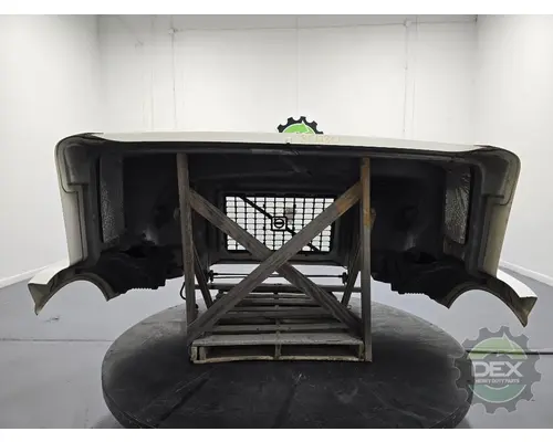 VOLVO VNL300 Hood