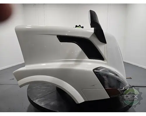 VOLVO VNL300 Hood