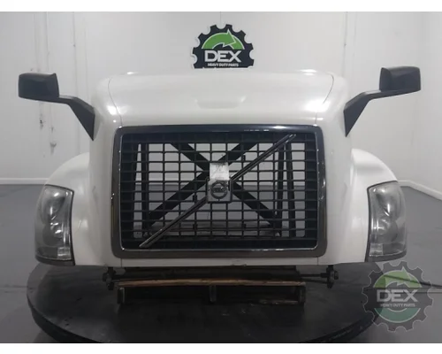 VOLVO VNL300 Hood
