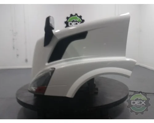 VOLVO VNL300 Hood