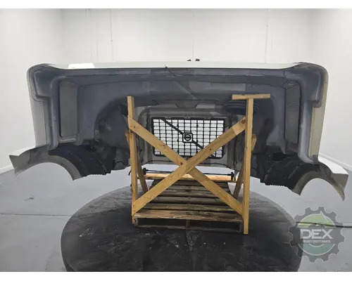 VOLVO VNL300 Hood
